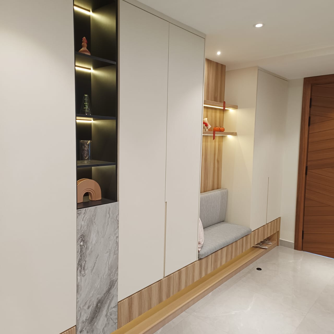 Others - Living Room & Cabinets thumbnail 18